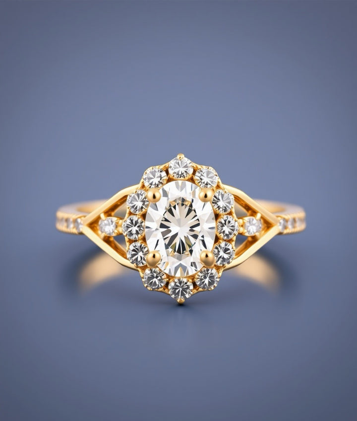 “Luxury gold engagement ring featuring round-cut diamond and halo design.”