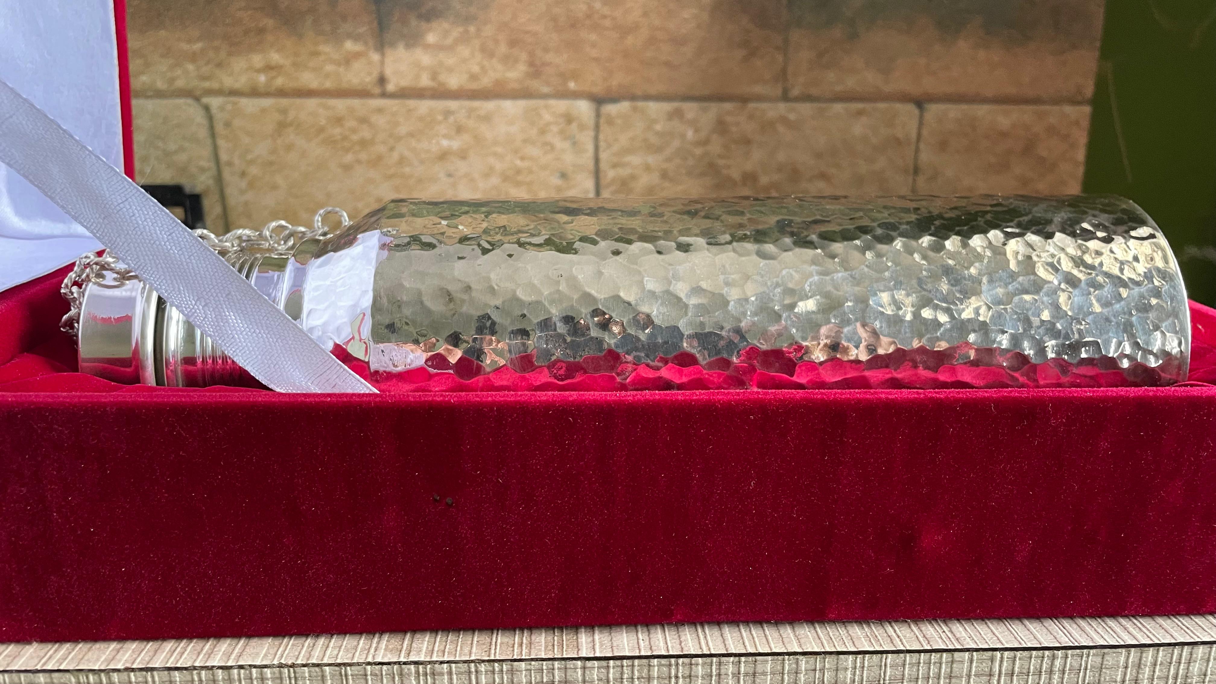 Fully Hammered Pure 999 Silver Water Bottle 1000 ml