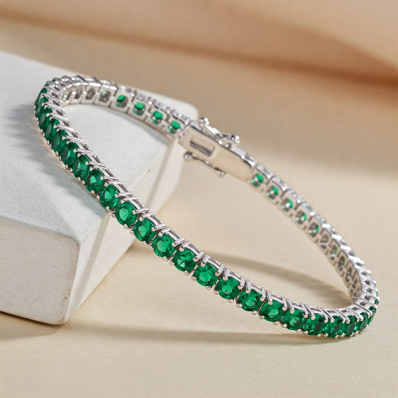 Emerald Tennis Bracelet for woman 925 Silver Handmade Link Jewelry, Green Gemstone Cuff Bracelet, May Gemstone Bracelet, Dainty Gift for Her