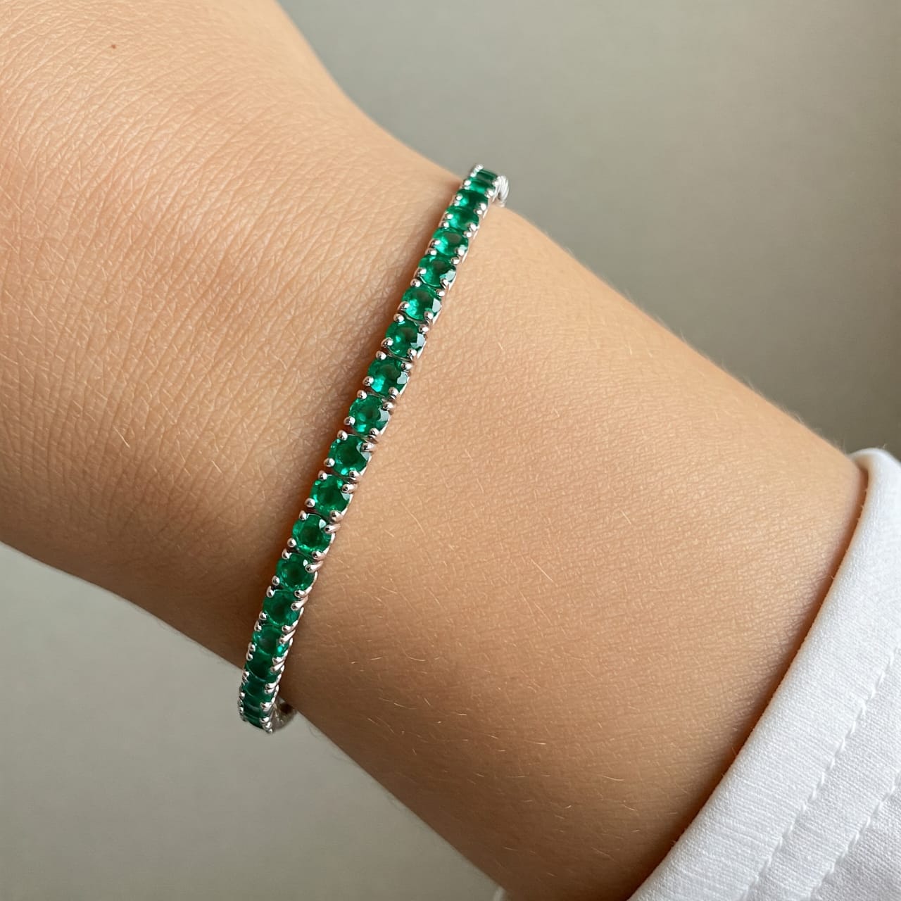 Emerald Tennis Bracelet for woman 925 Silver Handmade Link Jewelry, Green Gemstone Cuff Bracelet, May Gemstone Bracelet, Dainty Gift for Her
